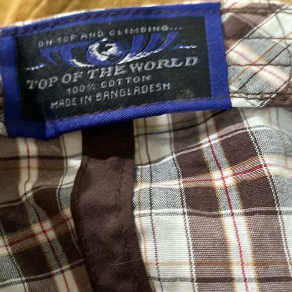 Hooters Plaid Baseball Hat Top of The World 100% cotton Embroidered Rare HTF - Picture 5 of 14